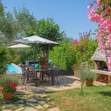 Casa Rossa Nova Vas (Porec)